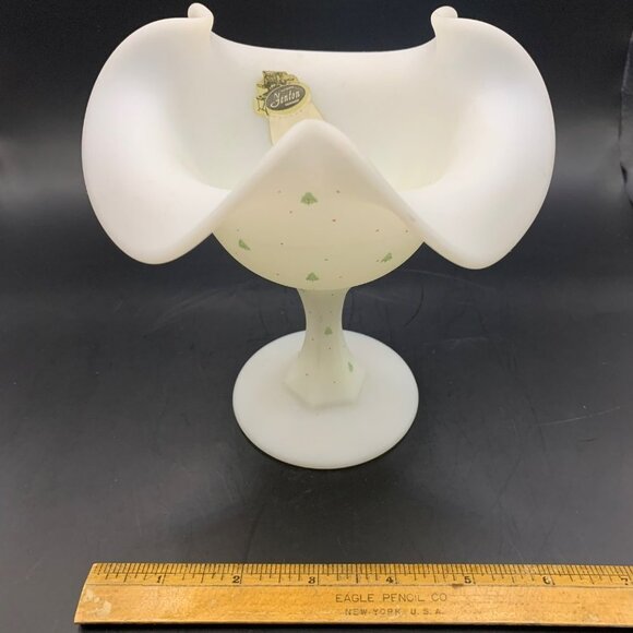 Vtg Fenton White Compote Hand Painted With Christmas Trees & Signed D. Robinson - Picture 5 of 7